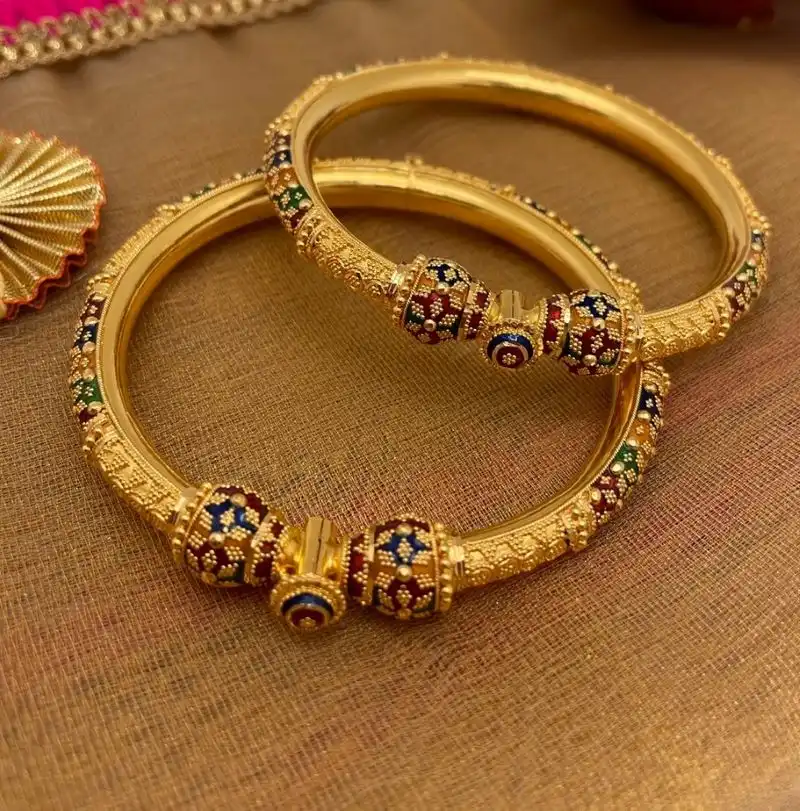 A pair of 22K Yellow Gold Kada Bangles